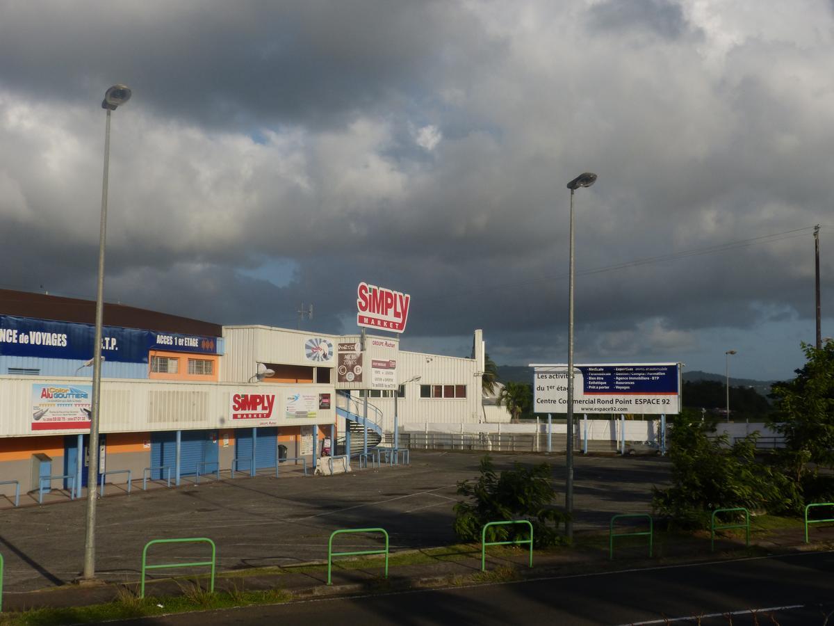 Airport Hotel Ducos Exterior foto